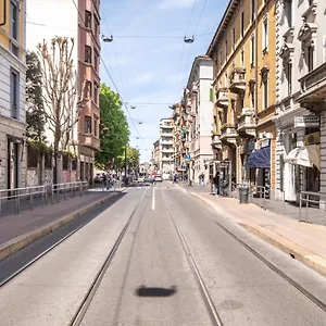 https://pretty-house-navigli-duomo-netflix-design.it-lombardy.com